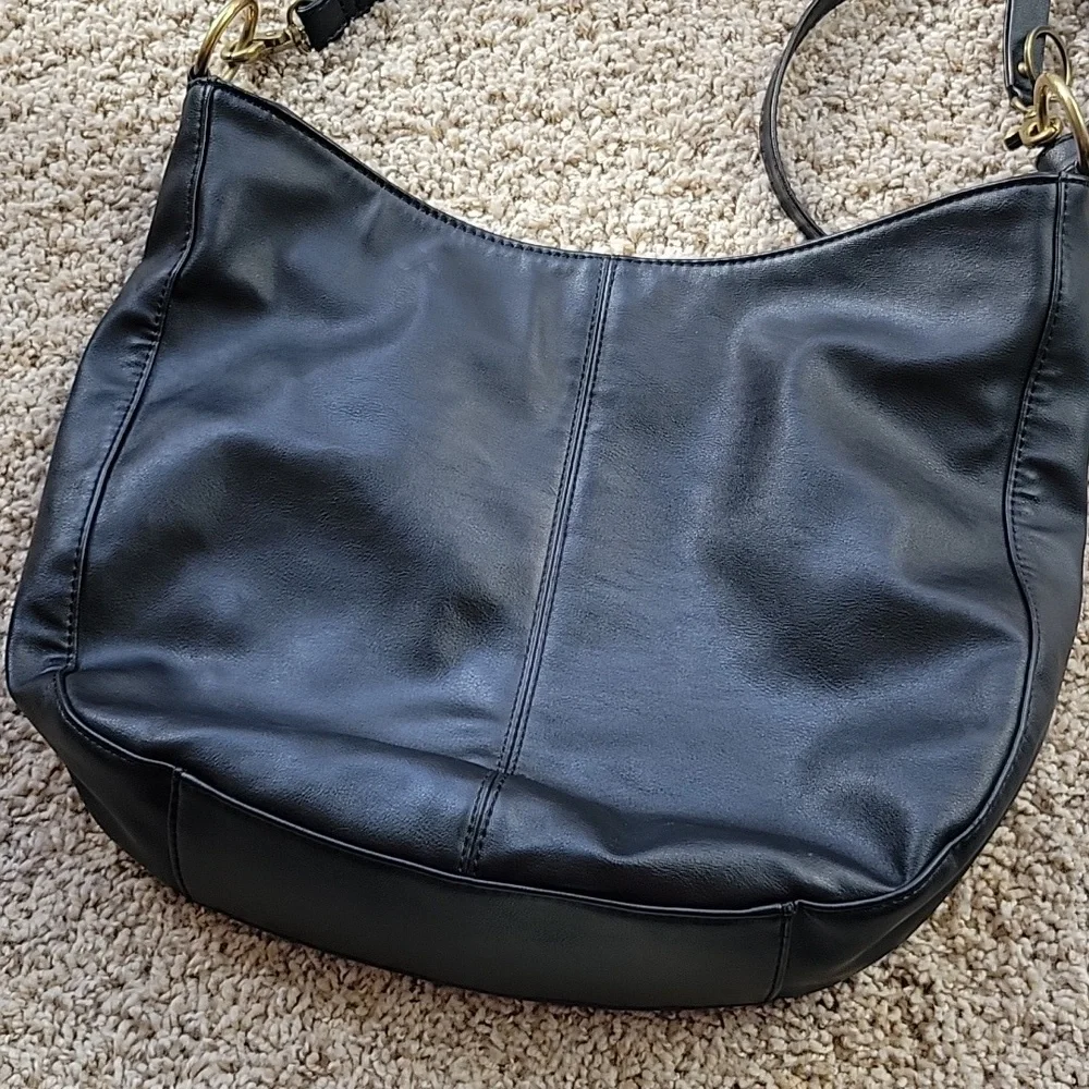 FRYE AND CO. BLACK CROSSBODY PURSE - Picture 2 of 11